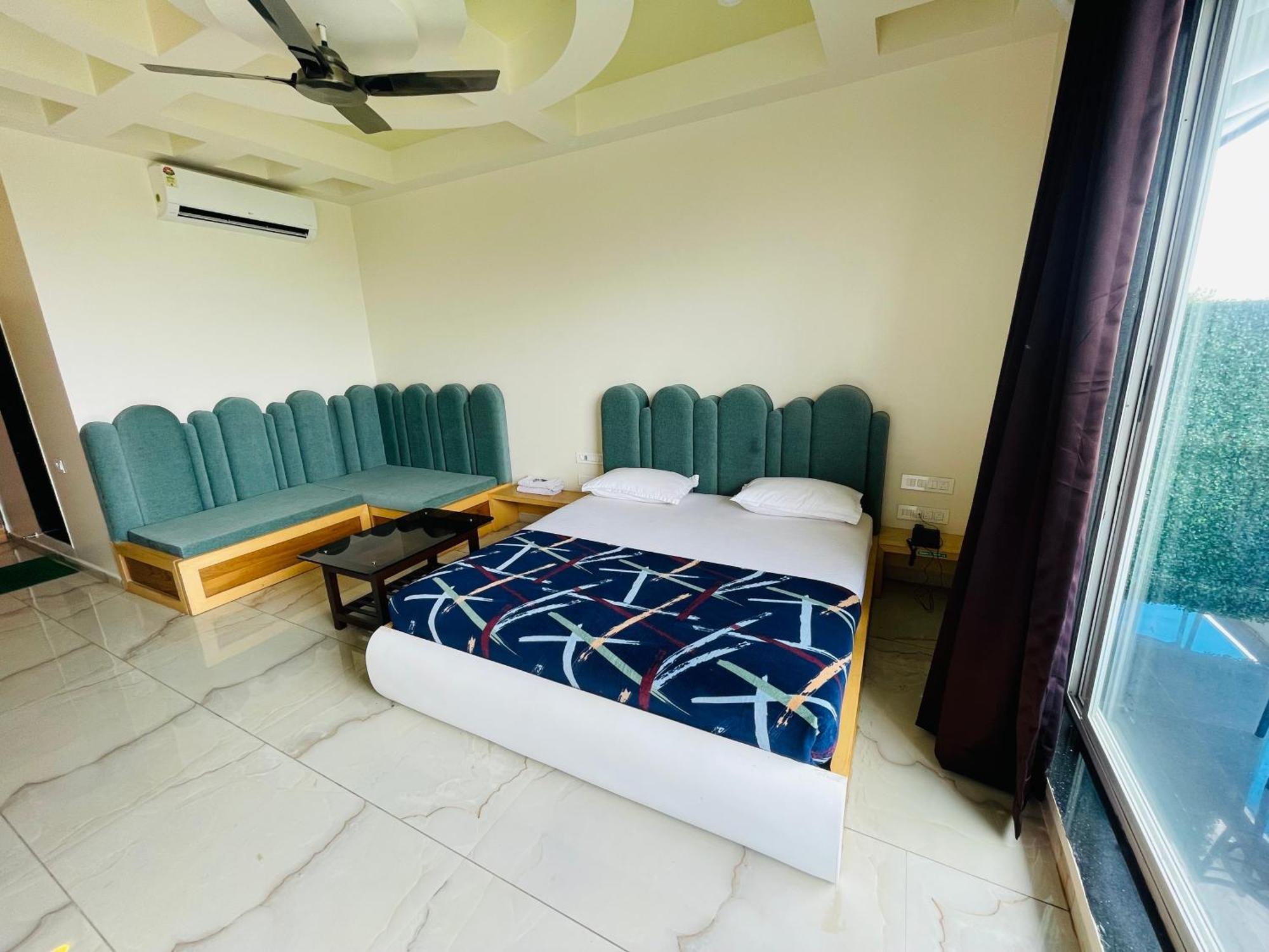 Natural Resort Panhala Ngoại thất bức ảnh