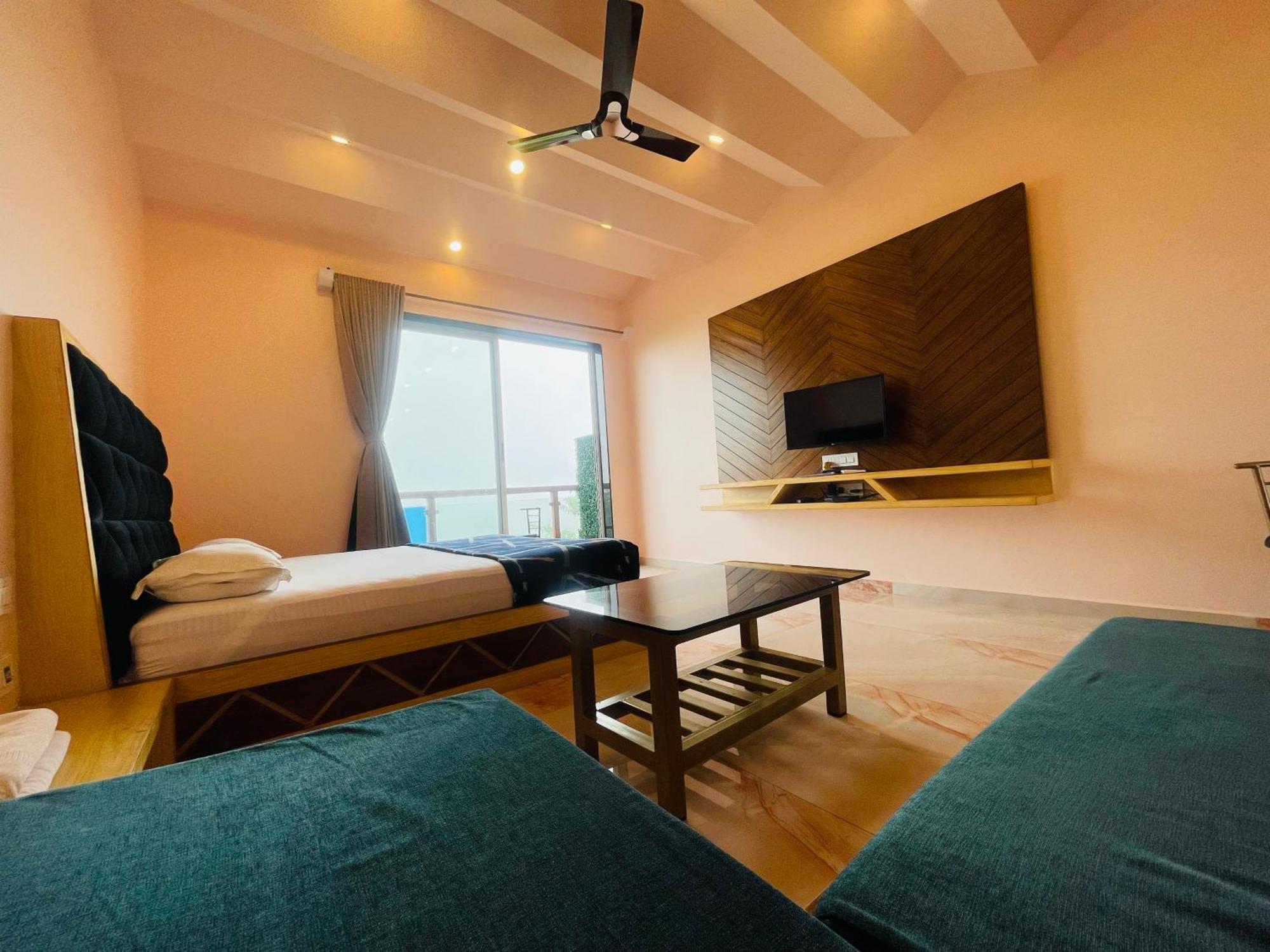 Natural Resort Panhala Ngoại thất bức ảnh