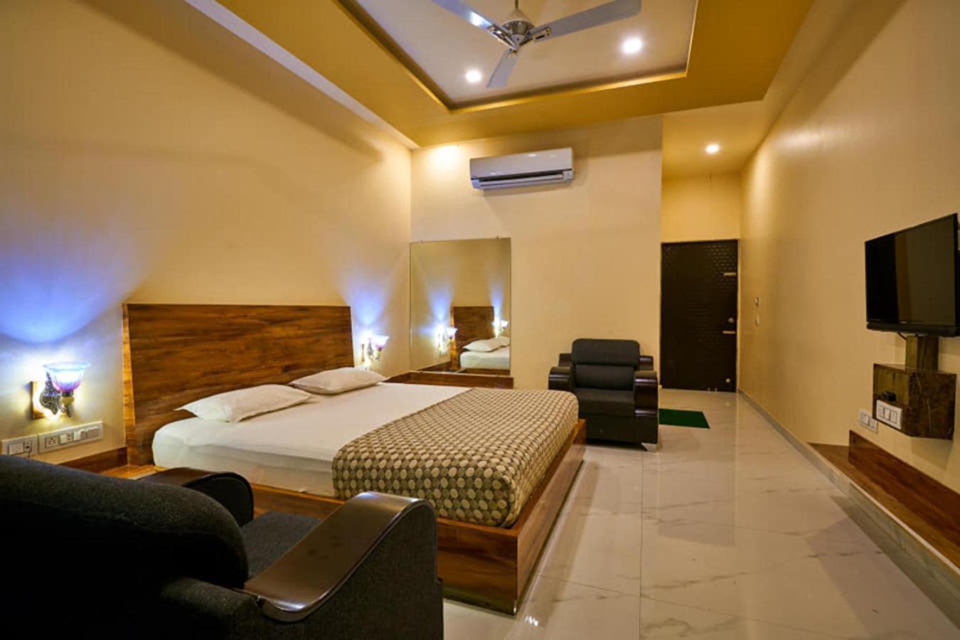 Natural Resort Panhala Ngoại thất bức ảnh