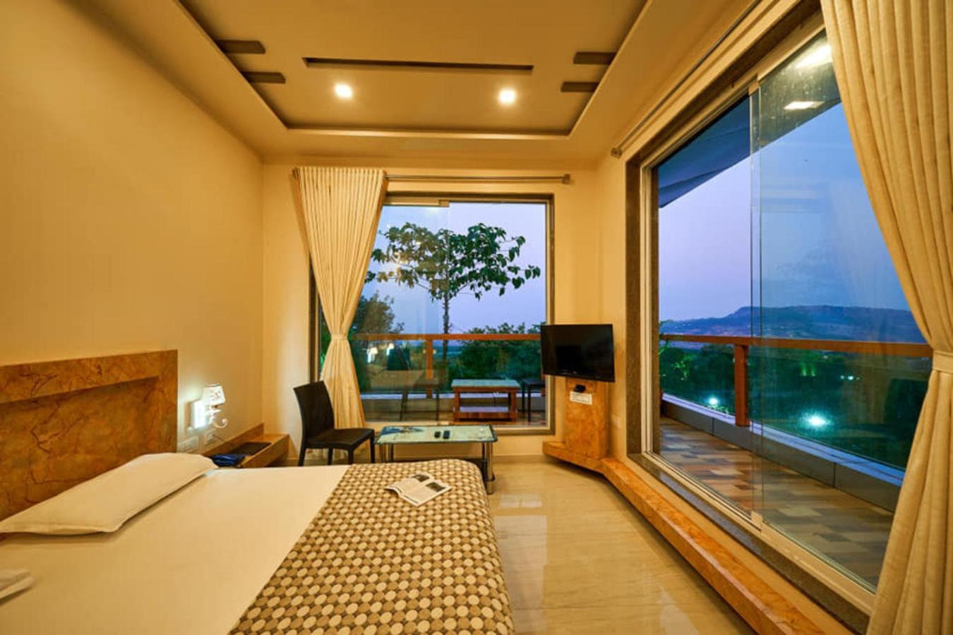 Natural Resort Panhala Ngoại thất bức ảnh